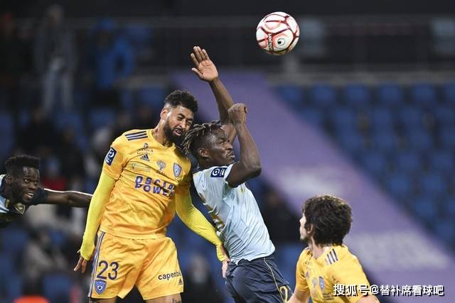 关于足球巅峰对决即将上演，球员期待展现实力的信息