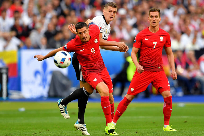荷兰淘汰奥地利,晋级欧洲杯半决赛 荷兰淘汰奥地利,晋级欧洲杯半决赛