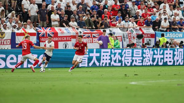 丹麦队惊艳表现，晋级欧洲杯半决赛