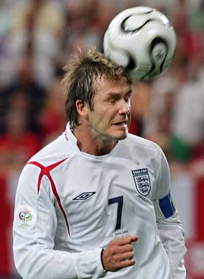 沙尔克迎战全胜,主场帅势破冰 沙尔克迎战全胜,主场帅势破冰