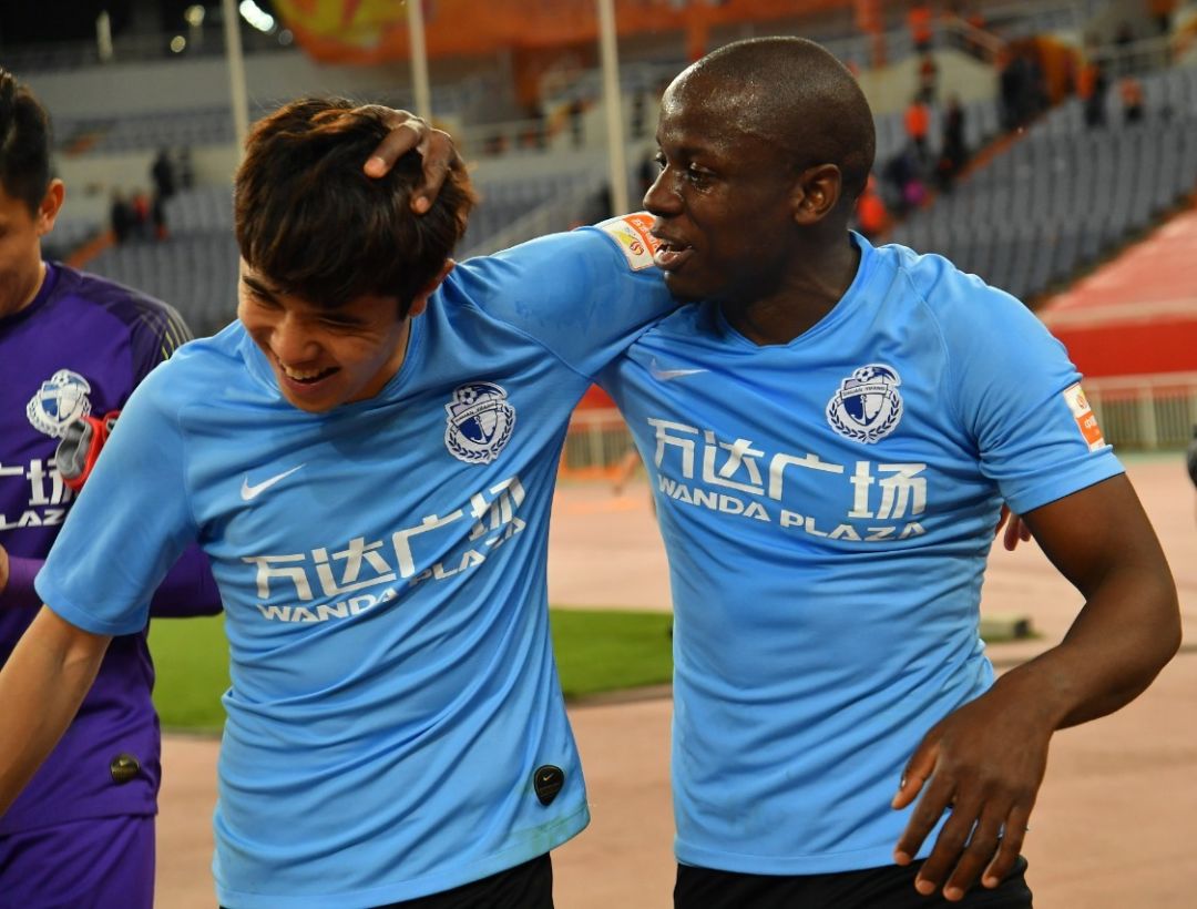 苏宁战平劲敌,球队士气高涨的简单介绍 苏宁战平劲敌,球队士气高涨的简单介绍