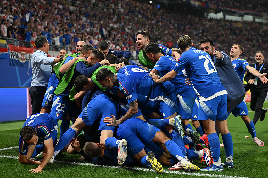 法国阻击芬兰,提前晋级欧洲杯淘汰赛 法国阻击芬兰,提前晋级欧洲杯淘汰赛