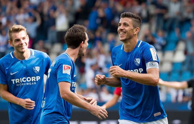 包含波鸿主场胜出，继续推动积分榜的词条