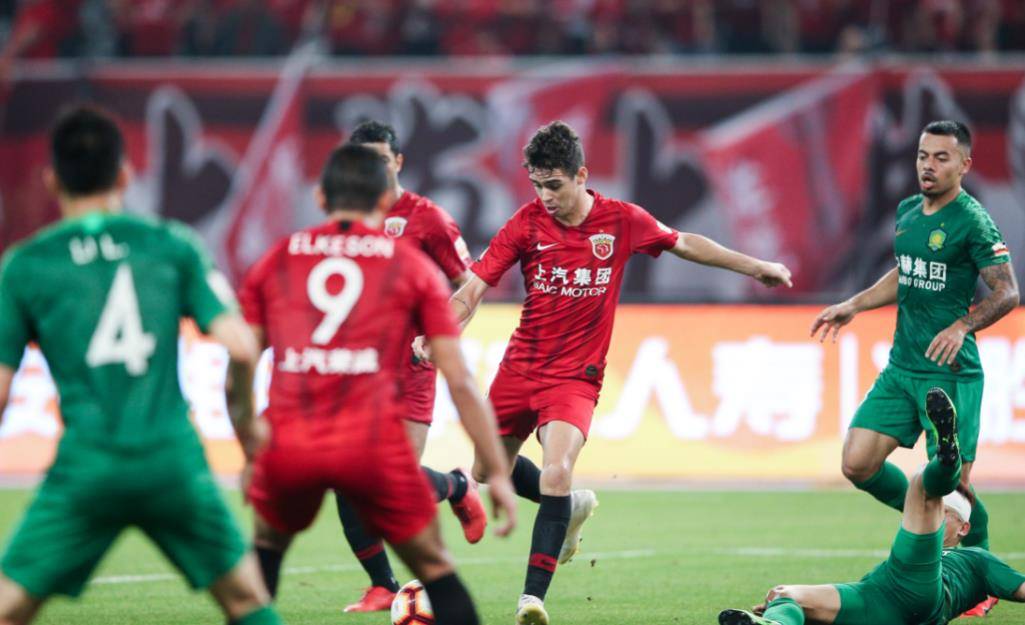 上港队员表现平平，赛季低迷