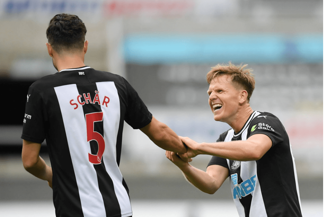 纽卡斯尔客场不敌埃弗顿，连胜氛围被截断的简单介绍