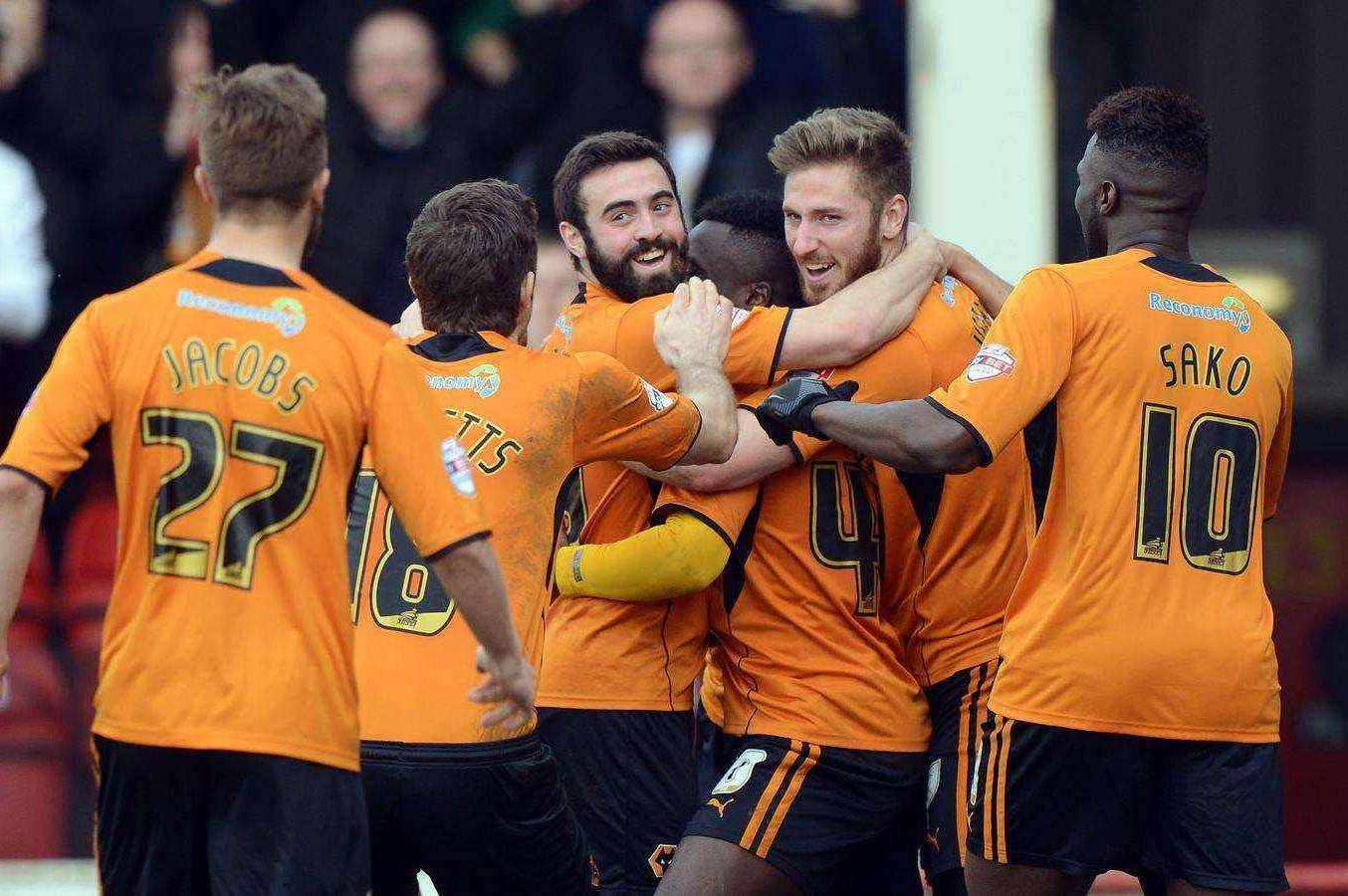 关于亚眠遭遇失利，球队不敌对手的信息