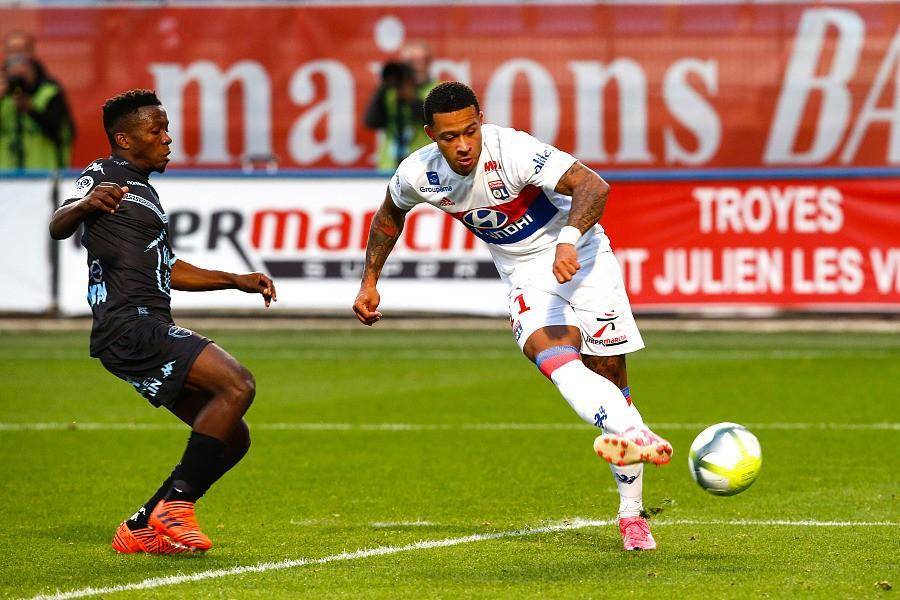 里昂主场奋力一搏，痛失三分的简单介绍