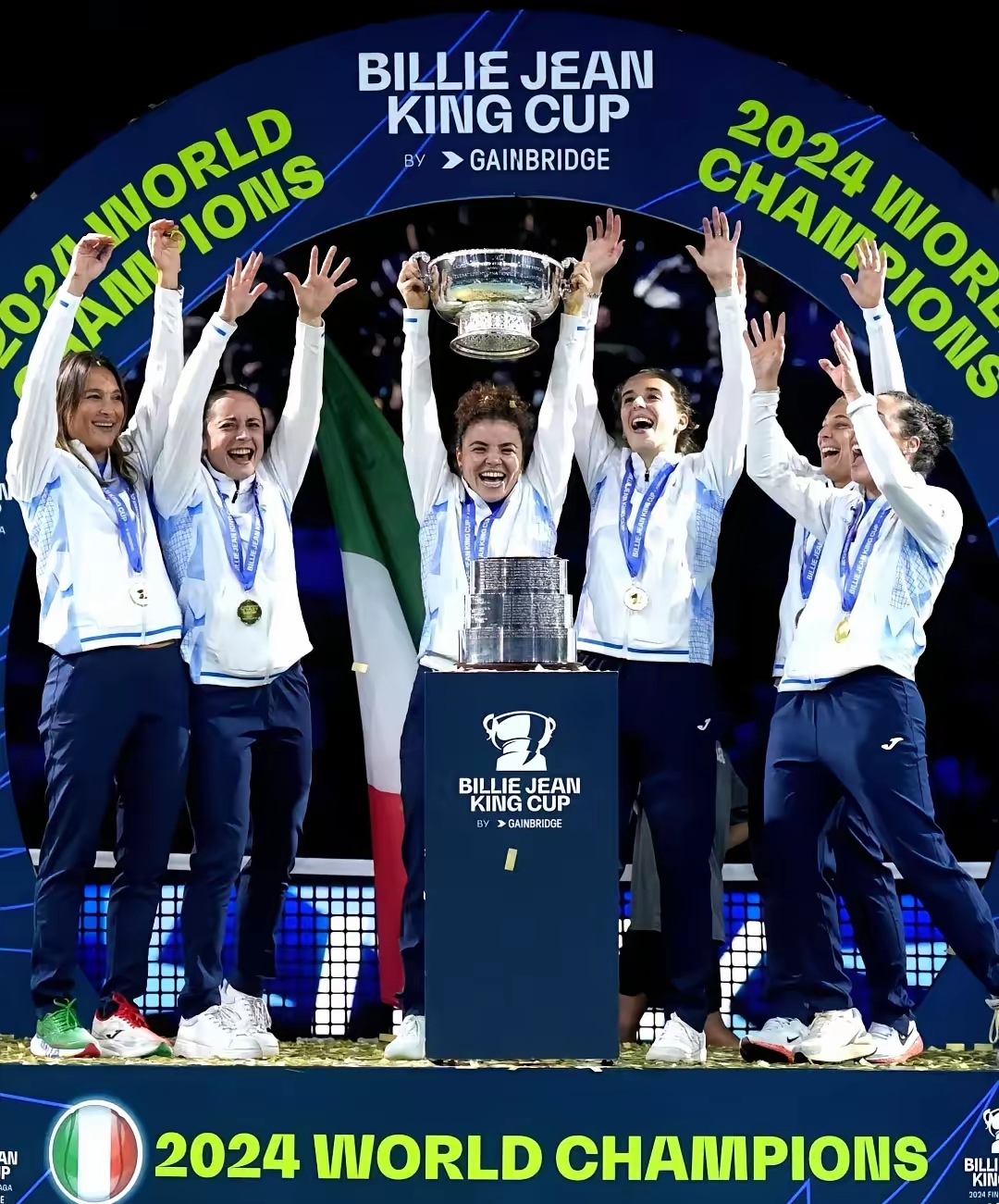 激烈交锋！世界各国球员争取胜利的简单介绍