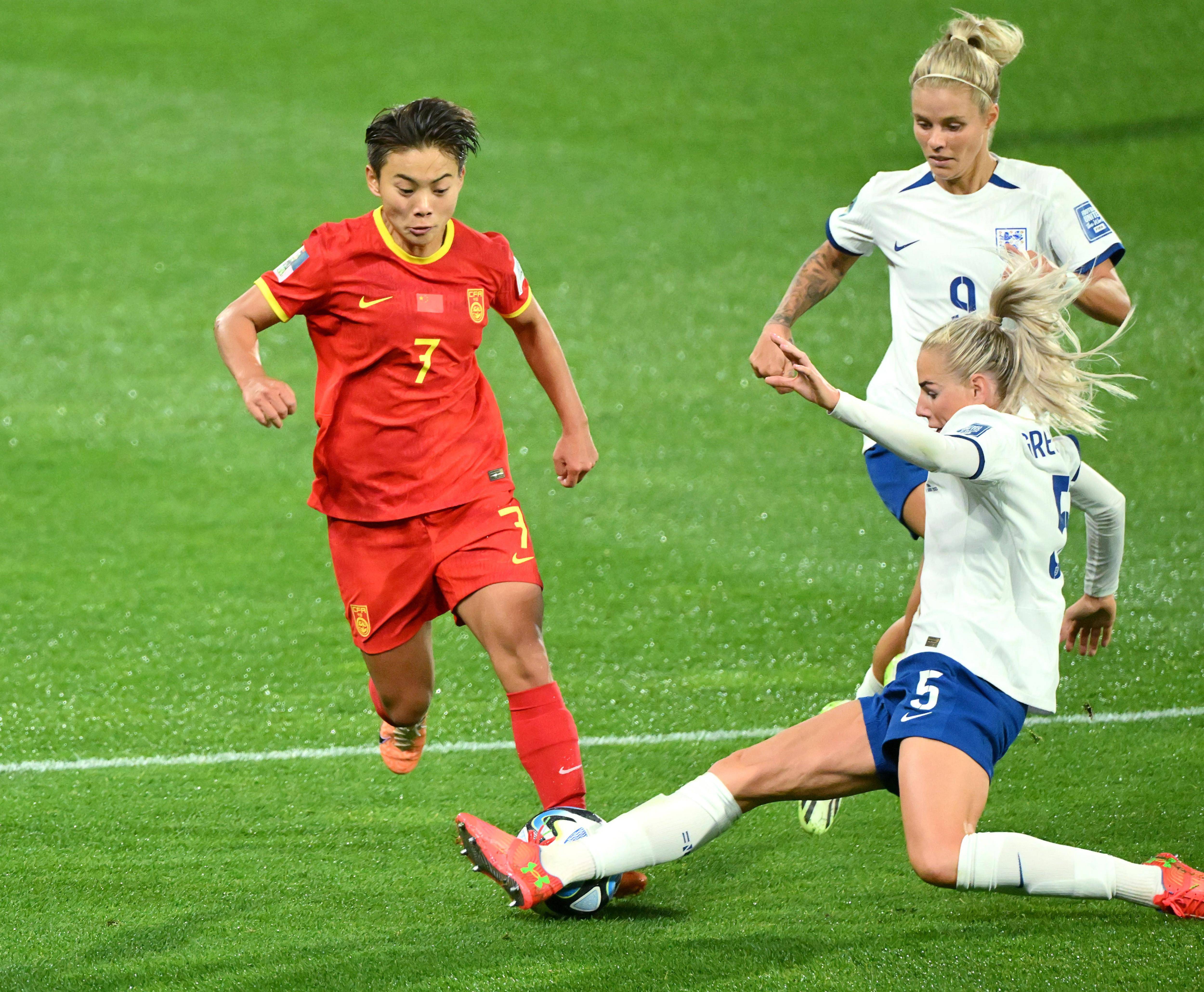 欧洲女足赛进行中,各国备战 欧洲女足赛进行中,各国备战