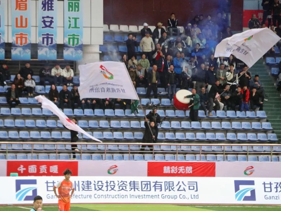 球队在比赛中放手一搏，取得胜利