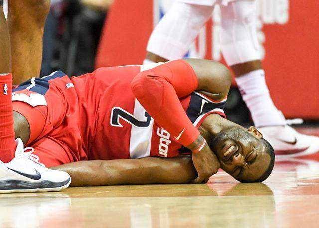 包含猛龙核心受伤,将缺席接下来几场比赛的词条 包含猛龙核心受伤,将缺席接下来几场比赛的词条