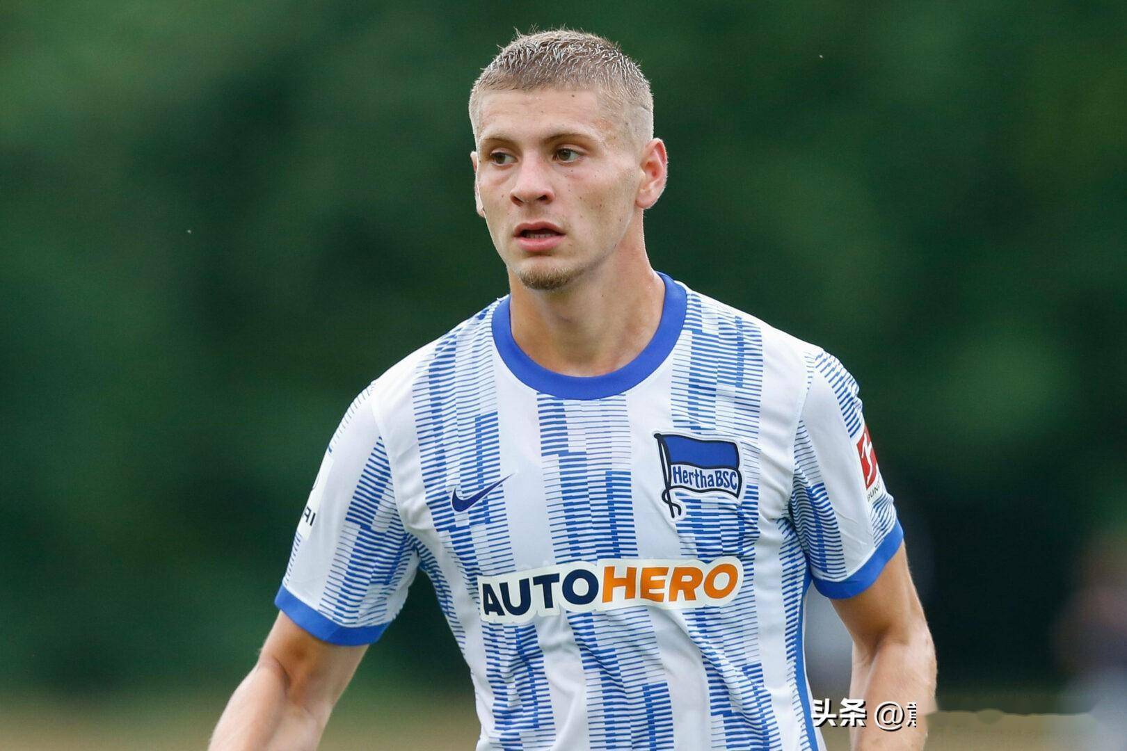 包含柏林赫塔战平底层球队,保级艰难的词条 包含柏林赫塔战平底层球队,保级艰难的词条