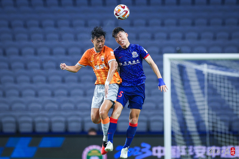 并州男篮连夜商讨新战术，争取胜利