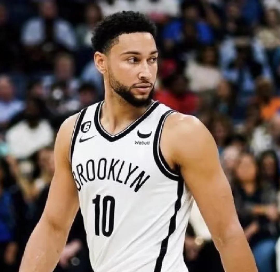 关于篮网主帅对球队表现不满，将进行战术调整的信息