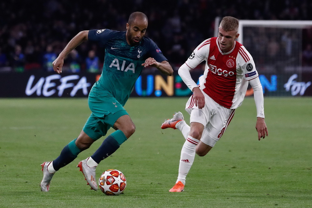 摩纳哥凭借实力,击败阿贾克斯晋级 摩纳哥凭借实力,击败阿贾克斯晋级