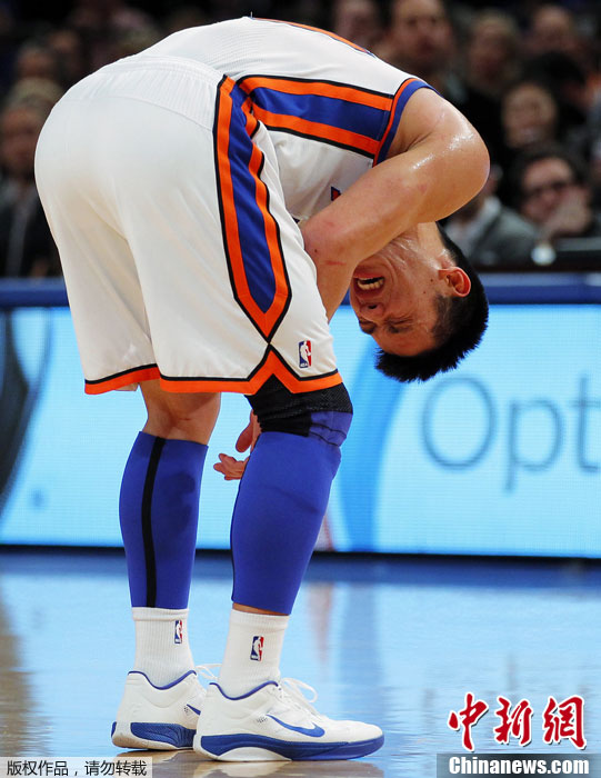 骑士惨败老鹰,遭遇三连败 骑士惨败老鹰,遭遇三连败