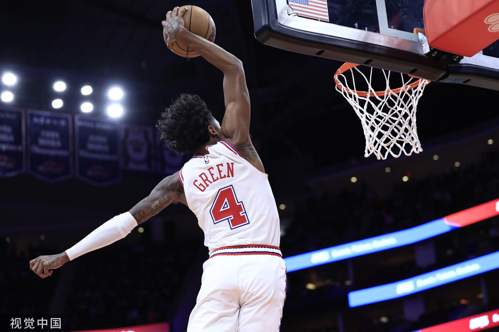 猛龙大胜步行者，范弗利特全面发威