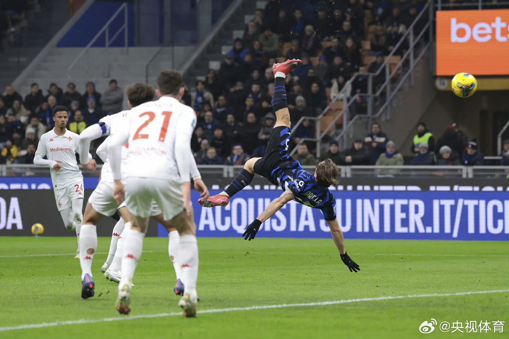 关于意大利逆转法国,弗拉霍维奇统治全场的信息 关于意大利逆转法国,弗拉霍维奇统治全场的信息