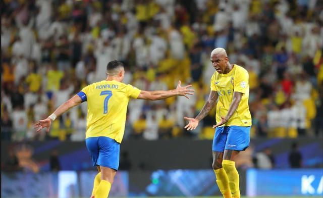 瑞典鏖战多特蒙德,C罗送出助攻 瑞典鏖战多特蒙德,C罗送出助攻