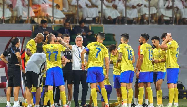 瑞典鏖战多特蒙德,C罗送出助攻 瑞典鏖战多特蒙德,C罗送出助攻