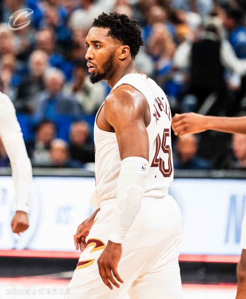 独行侠逆转骑士,米切尔状态火热 独行侠逆转骑士,米切尔状态火热