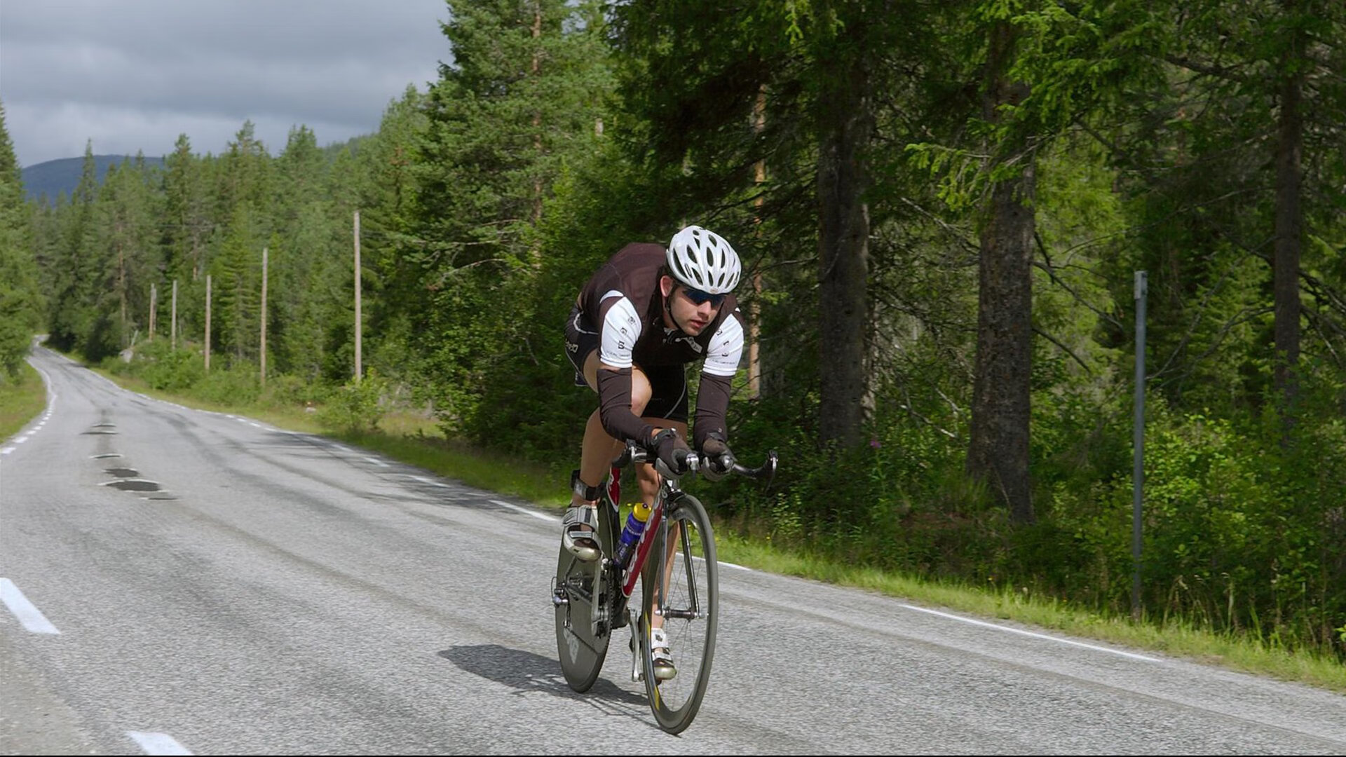 南非怒涛，荷兰静海，体育场上的文明冲突与历史回响
