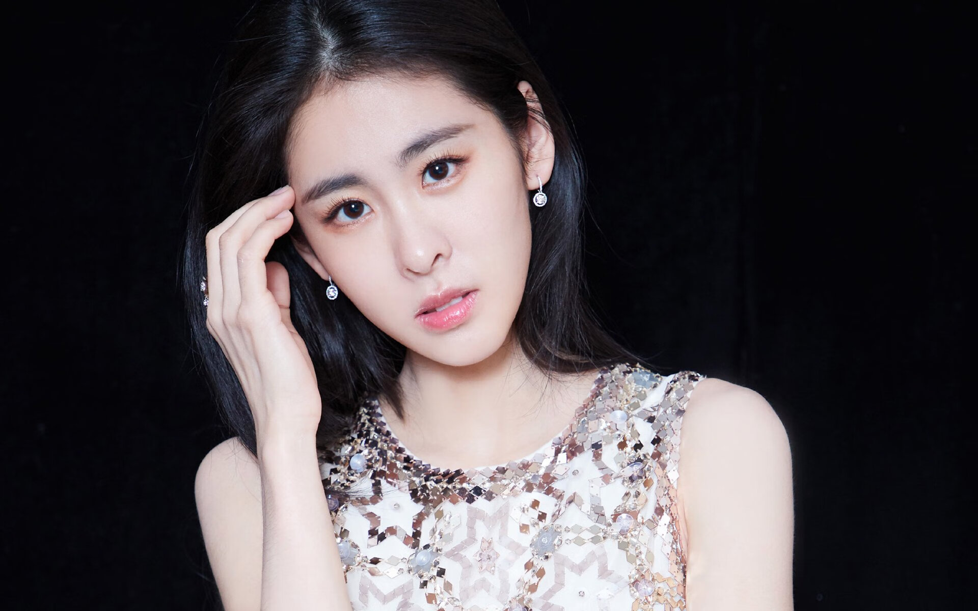 序章，当2043年森林狼的节奏算法，锁死上海队的每一次心跳