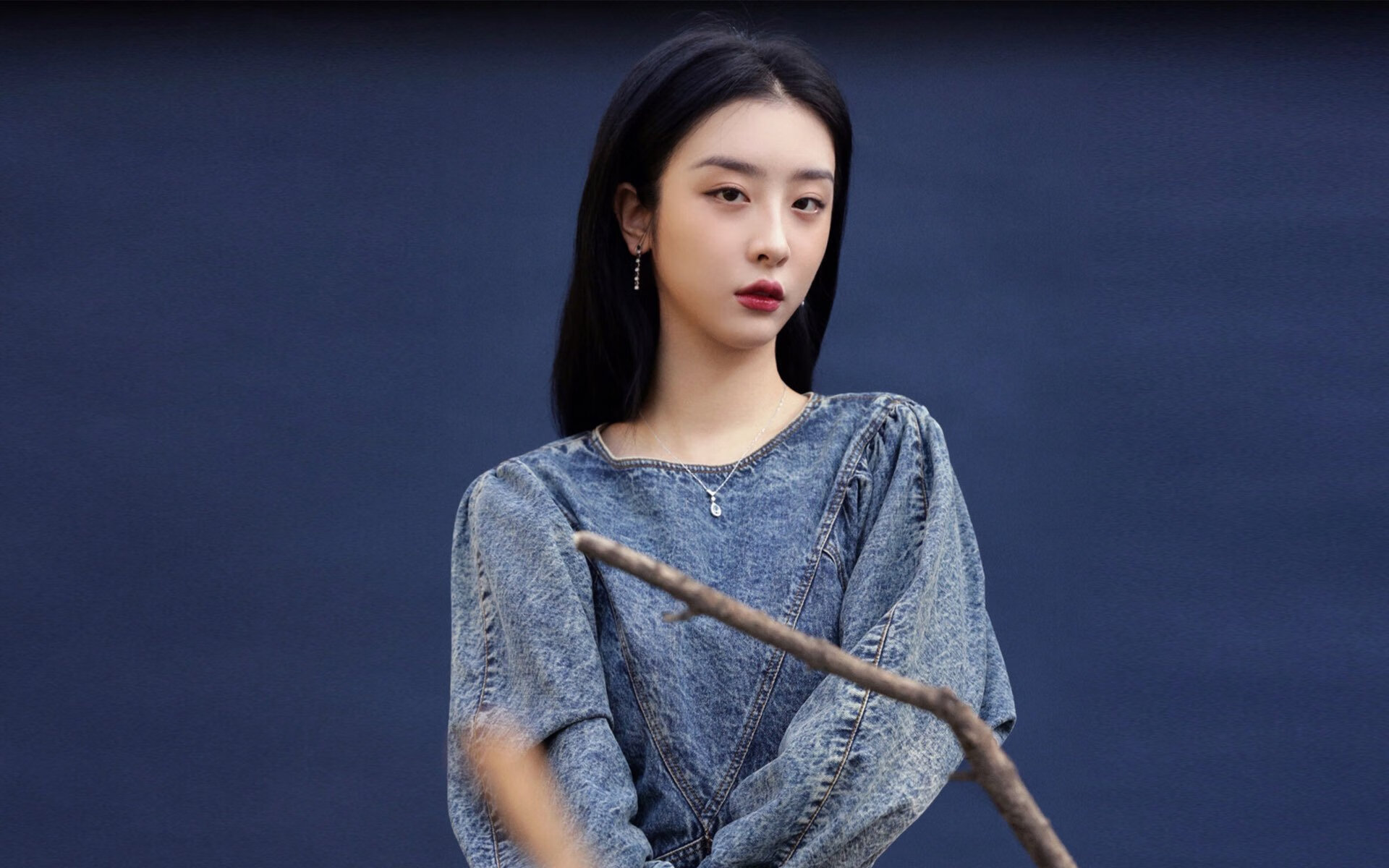 双星闪耀，梅西领衔阿根廷强势晋级，C罗硬仗之王再展神威