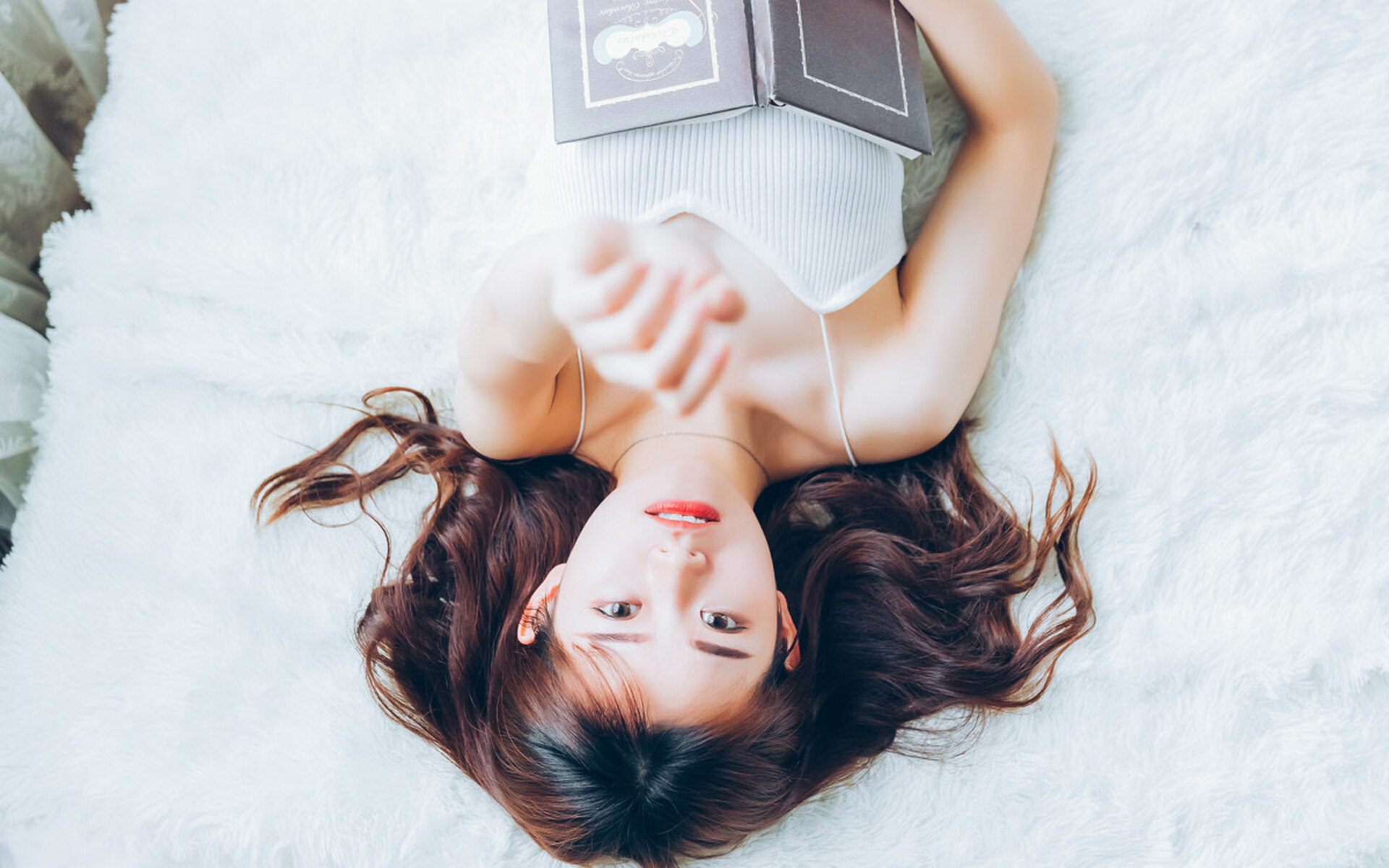 戈贝尔冠军级表现助力森林狼崛起，快船硬仗取胜雷霆展现冠军相