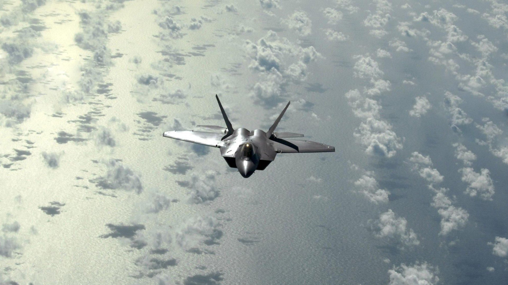 世俱杯决赛-深圳队单节拉开灰熊，莫兰特舞台越大越强—篮球舞台上的逆袭与光芒