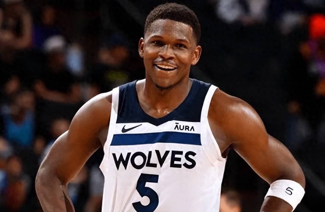 爱德华兹压力下完成爆发,鹈鹕碾压国王 爱德华兹压力下完成爆发,鹈鹕碾压国王