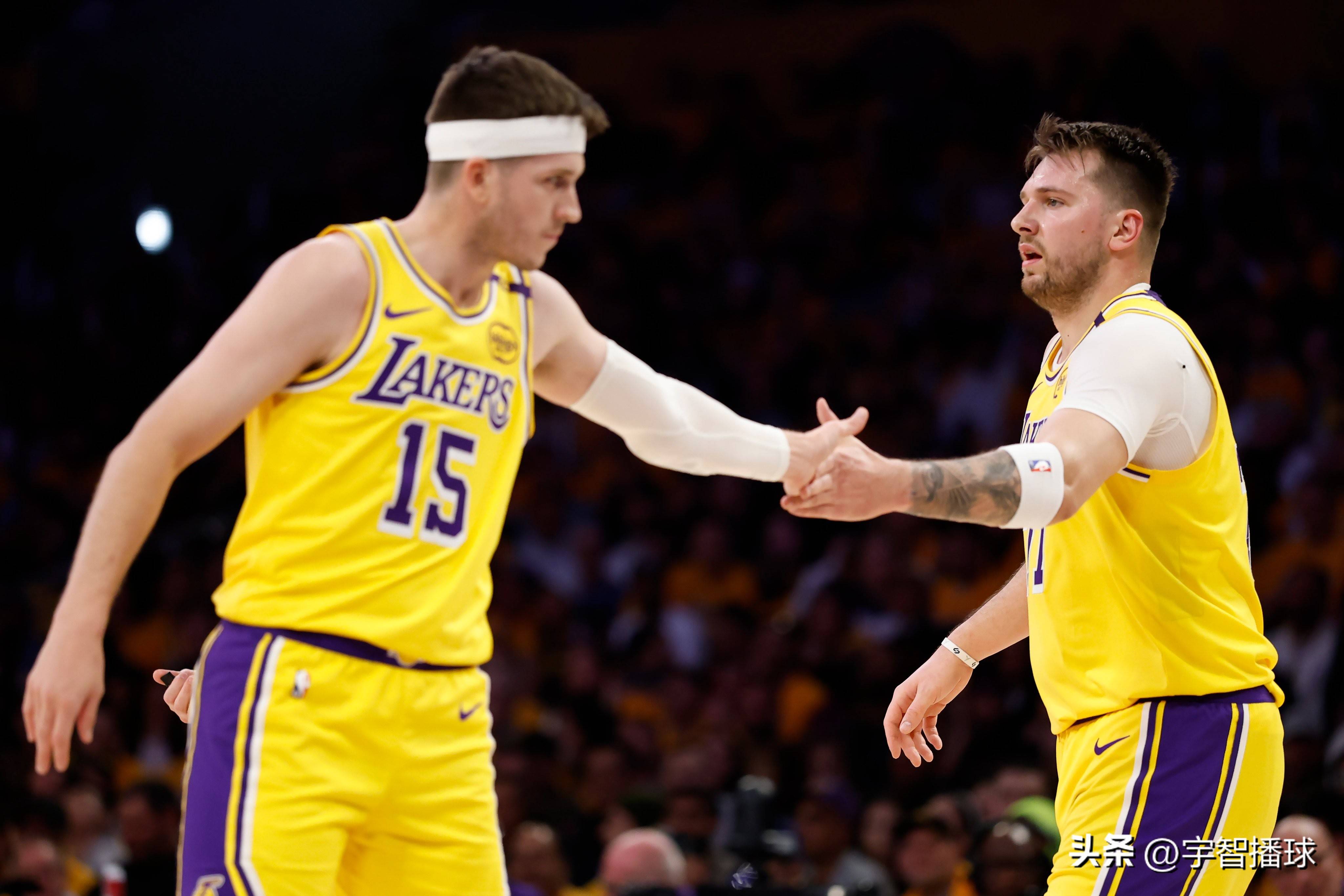 F1街道赛之夜,东契奇连续得分拉开差距 F1街道赛之夜,东契奇连续得分拉开差距